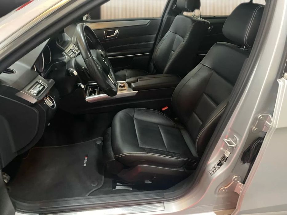 Mercedes-Benz E 250 BlueTEC Avantgarde Auto