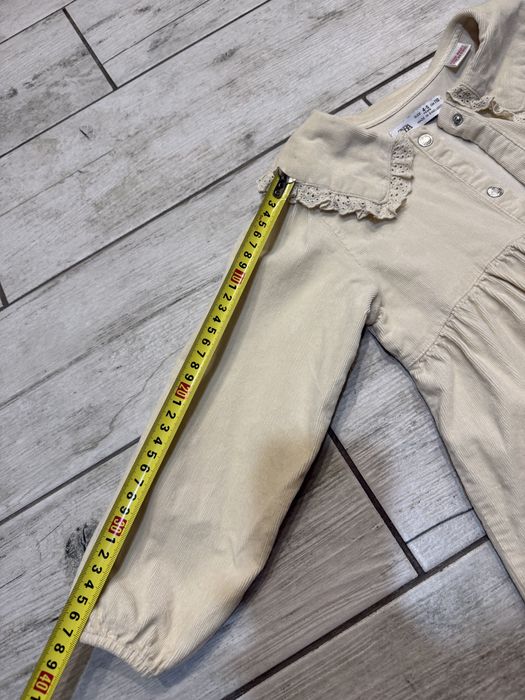 Сукня Zara вельветова з комірцем.110