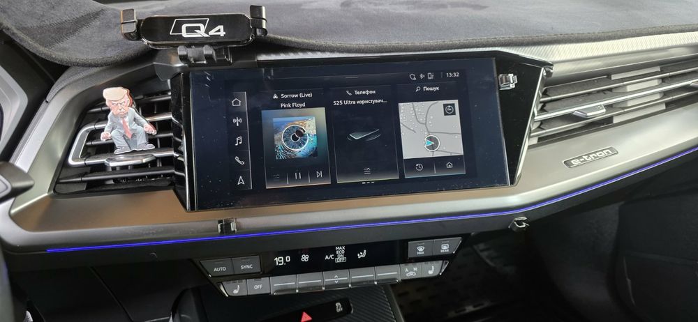 Продам Audi Q4 e-tron.40