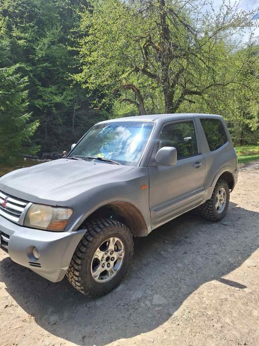 Mitsubishi Pajero 3