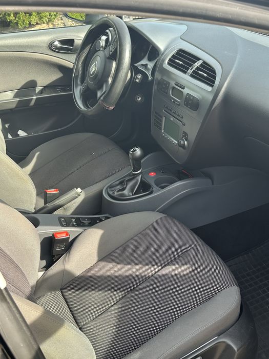 Seat Leon 1.4 TSI benzyna alufelgi  bardzo zadbany