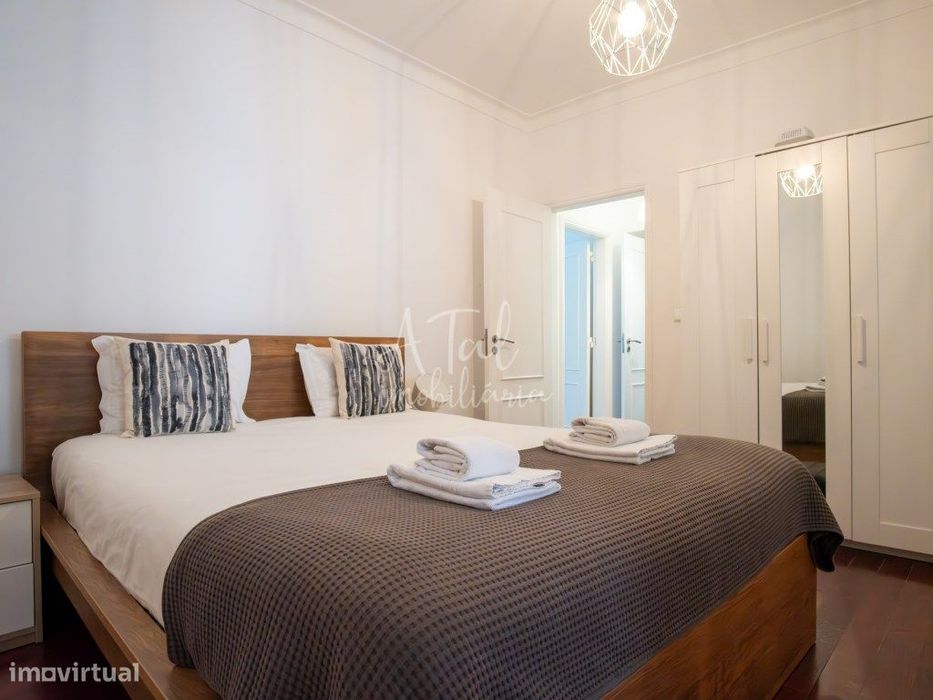 Apartamento T3 com Licença de Alojamento Local e Terrço - Lisboa
