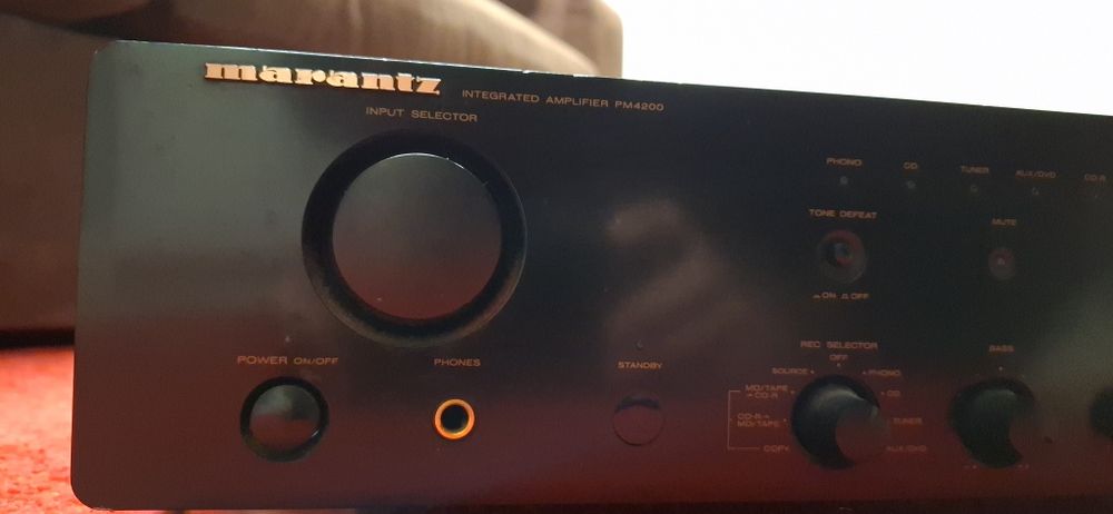 Amplificador Marantz PM-4200