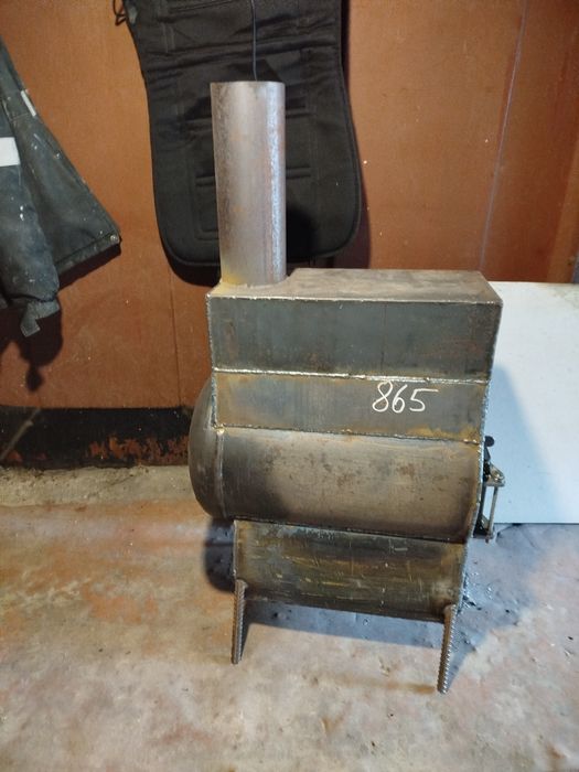 Печь на дровах ( буржуйка)