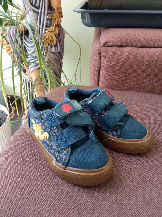 Туфлі кросівки мешти