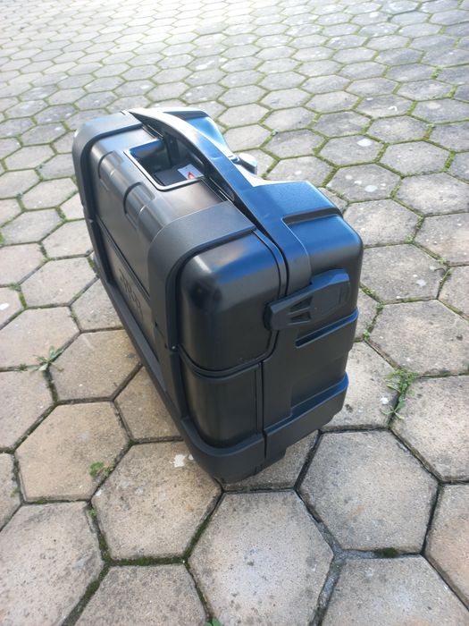 Mala ou top case  GIVI trekker 46 L