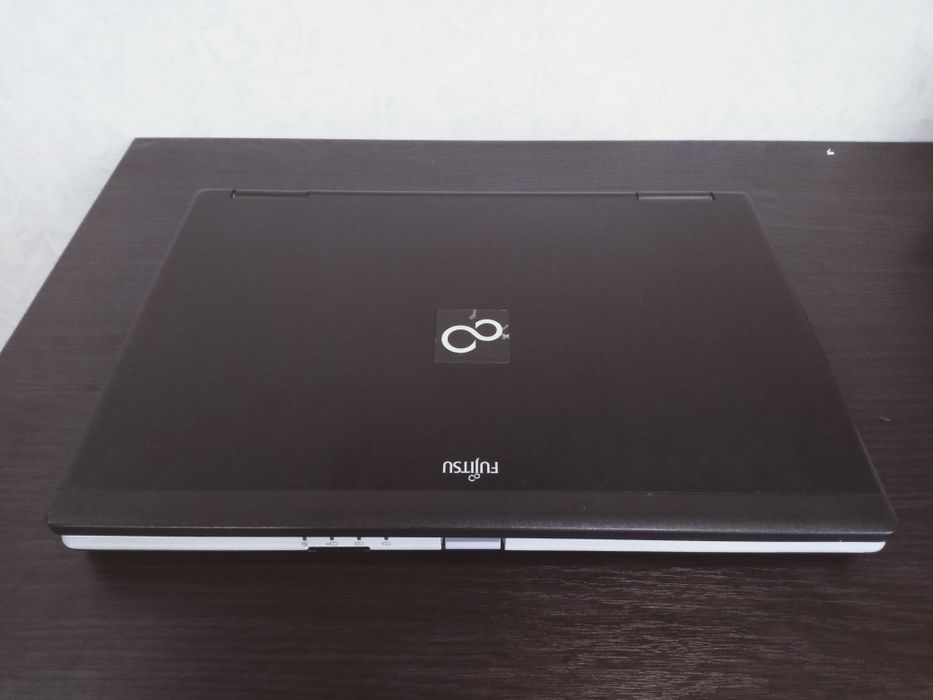 Ноутбук Fugitsu Celsius H710