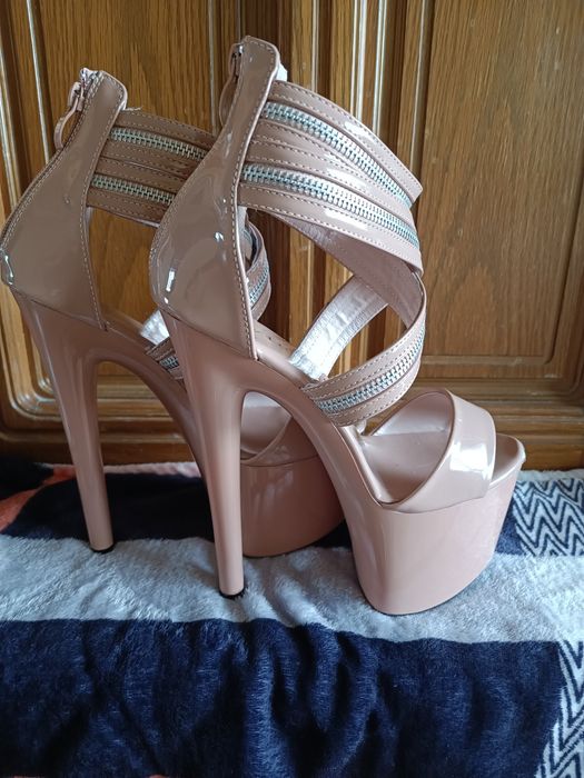 Стріпи двійка лаковані