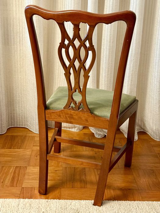 Cadeiras de sala estilo Chippendale (conjunto de seis)