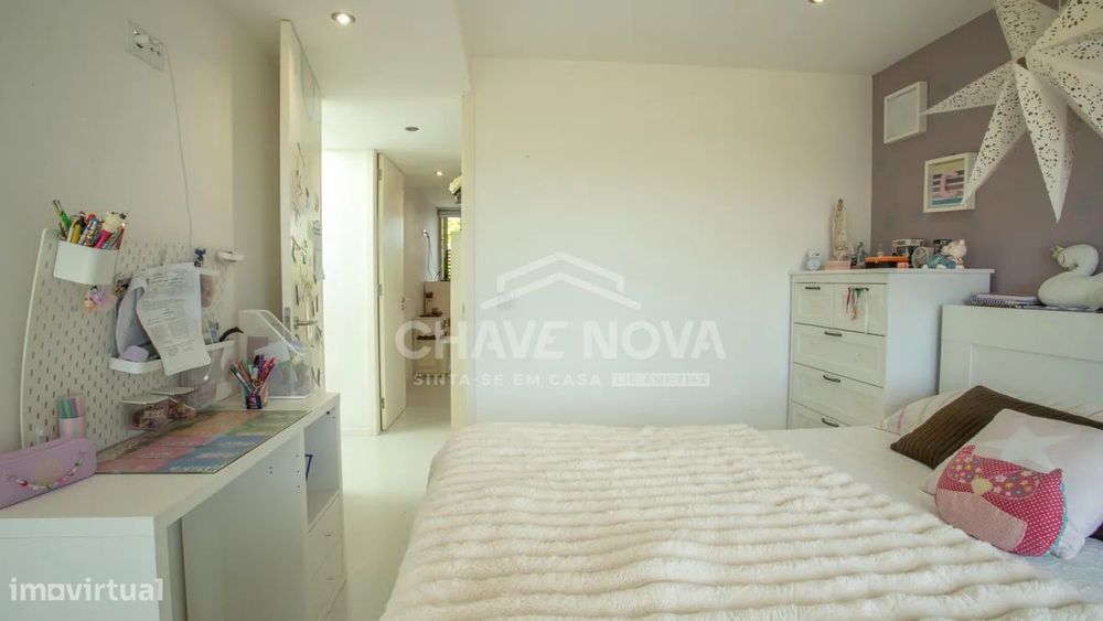 Moradia Triplex V3 em Serzedo Vila Nova de Gaia-SD/04664/MH