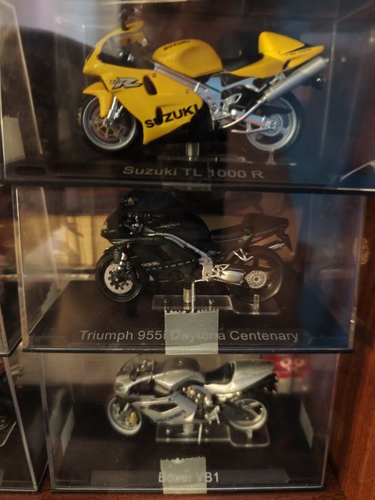 Coleção Motos 1:18 - 36 miniaturas