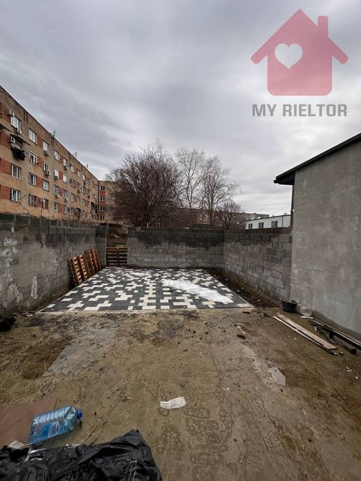 Продаж будинку у новому котеджному містечку!