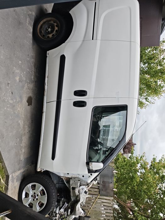 Fiat doblo 2010 рік 1.6 дизель після ДТП