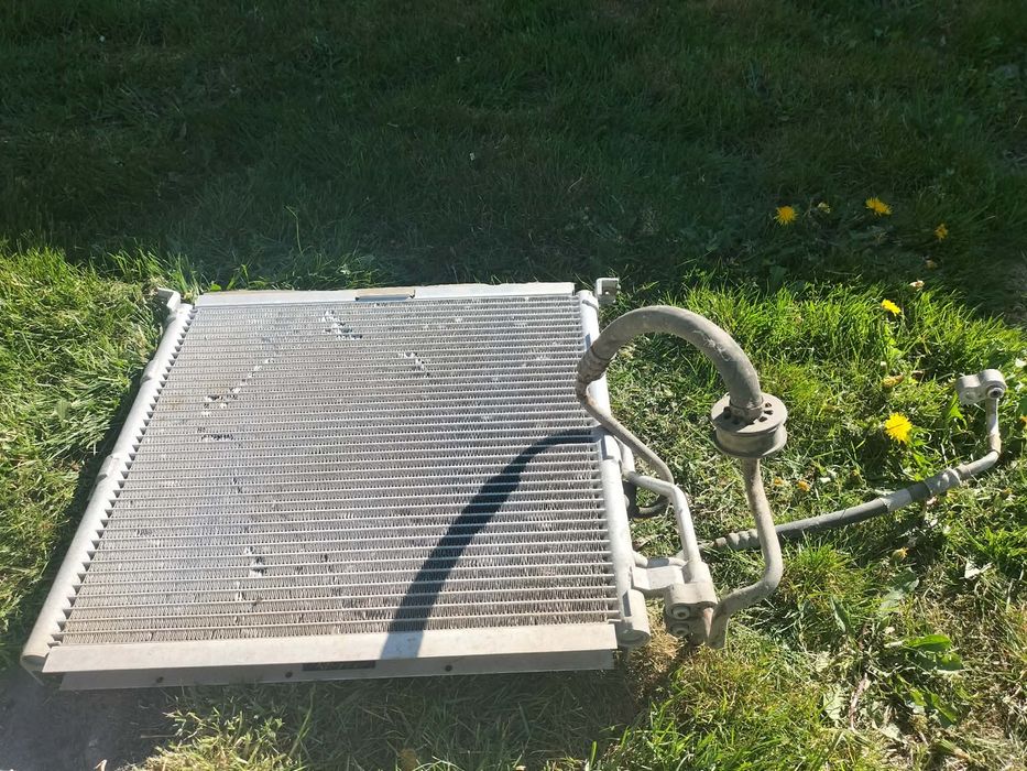 Błotniki do samochodu i chlodnice klimatyzacyjna BMW  E36
