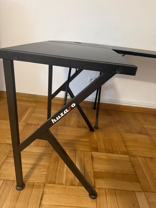 Stół gamingowy huzaro