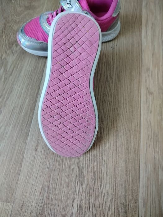 Обувь на  2-6 рок.