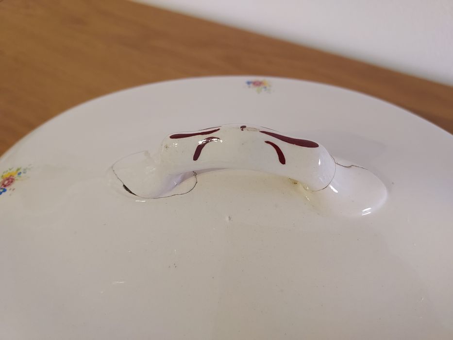 Terrina Porcelana Fábrica de Sacavém