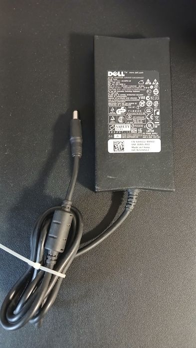 Новий адаптер dell