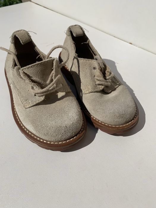 Босоніжки, сандалі, туфлі, мешти