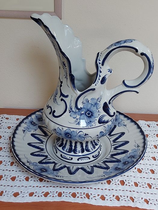 Lavanda ou gomil em porcelana