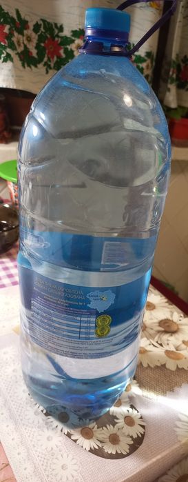 Бутылки пластиков. 3хлитр. б/у с ручкой.