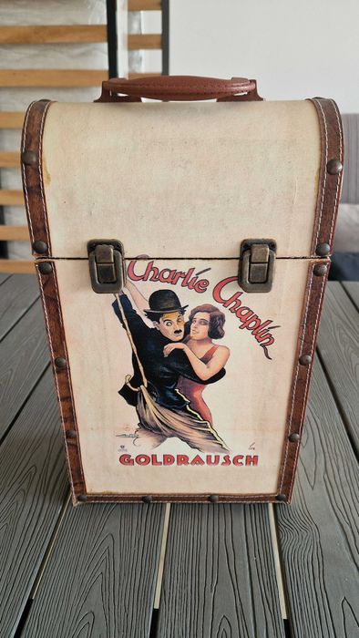 Caixa GoldRausch, Charlie Chaplin vintage