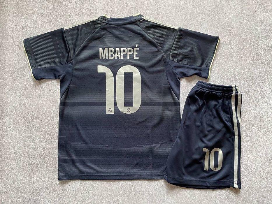Футбольна форма  Реал Мбаппе, Вінісіус (115-160 зріст)