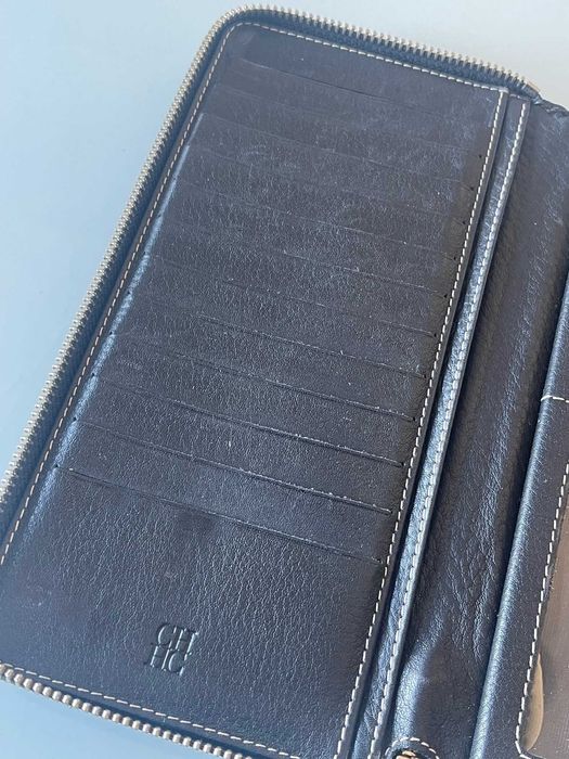 Carteira Carolina Herrera preta autêntica
