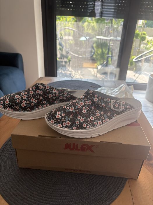Buty - klapki medyczne