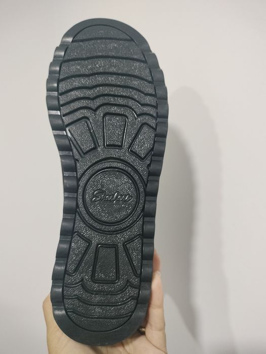 Vende-se botas novas da marca skechers originais para mulher