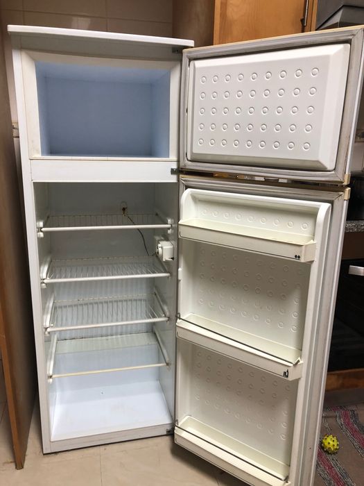 Oportunidade!!! Geladeira em perfeito funcionamento!