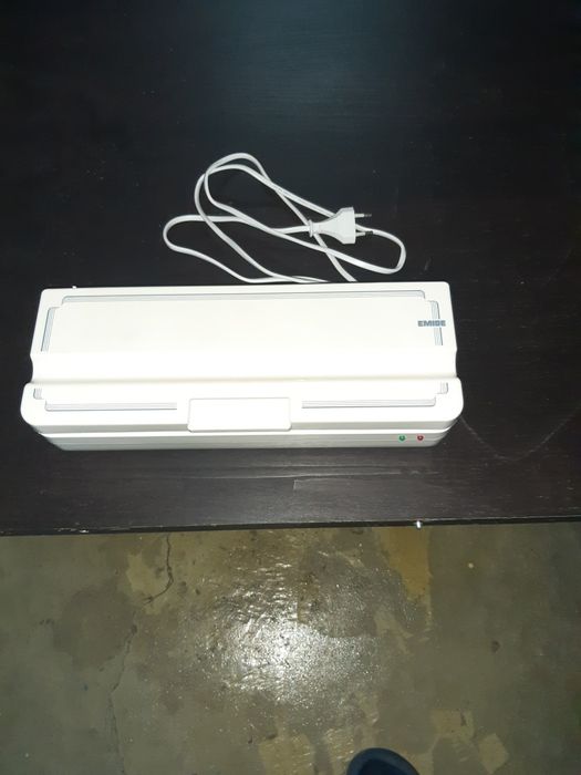 Máquina de fechar sacos de plástico