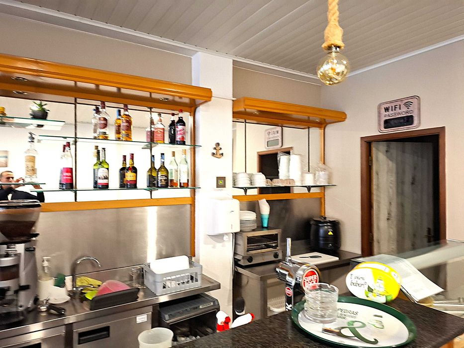 Trespasse Café Equipado | Óptima Localização | Perto de Escolas