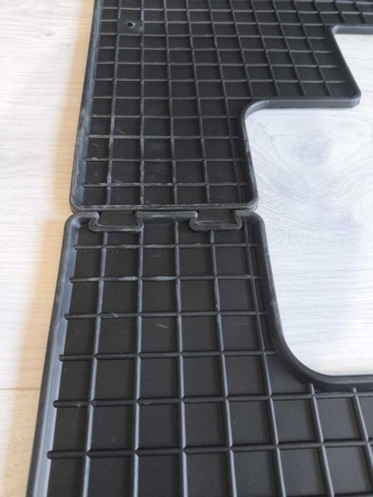 Dywaniki Gumowe Citroen Berlingo III Opel Combo E Peugeot Partner III