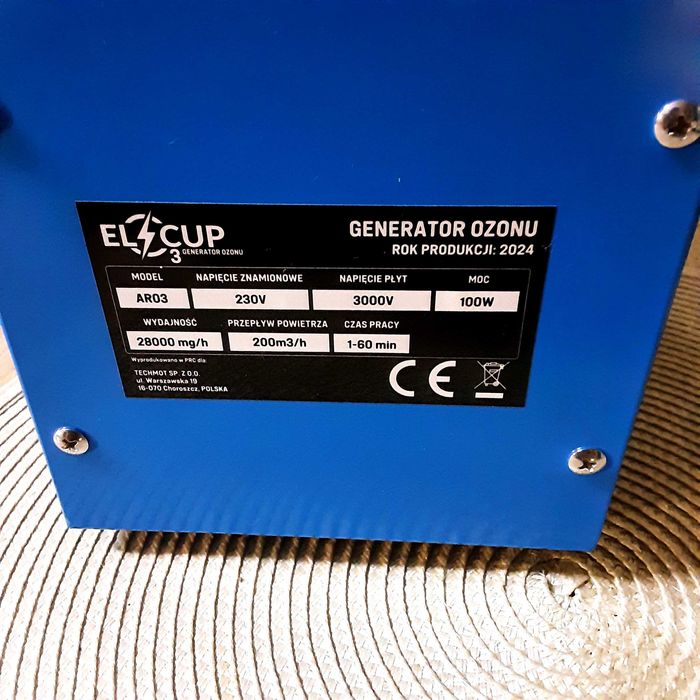 Wynajem ozonatora do pomieszczeń i samochodów-usuwanie pleśni i grzyba