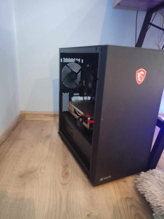 Komputer gamingowy, Monitor 180hz i myszka Logitech G pro Superlight