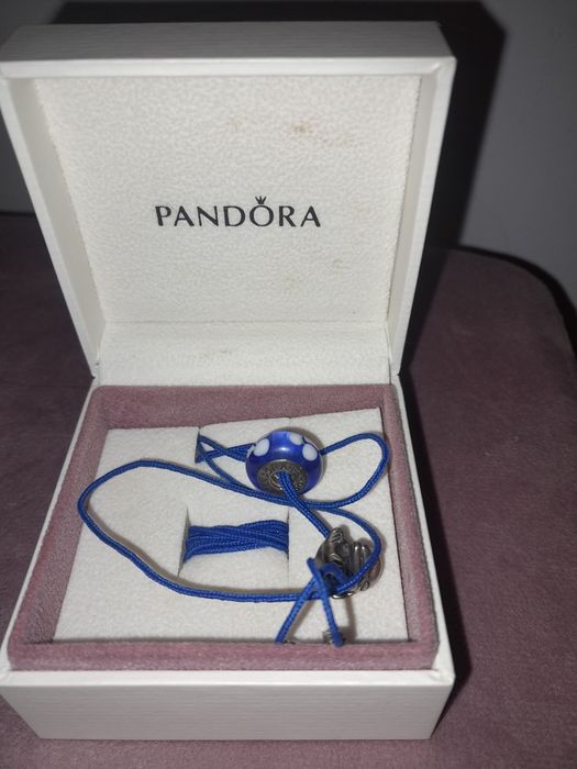 Colar pandora com 2 peças