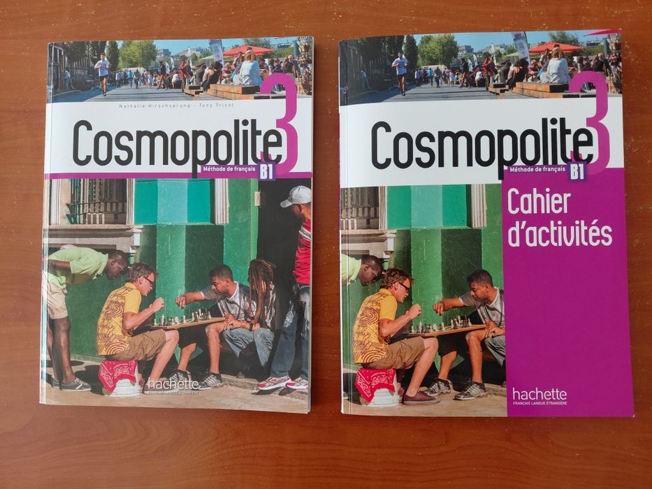 Livros de Francês e cadernos de actividades.