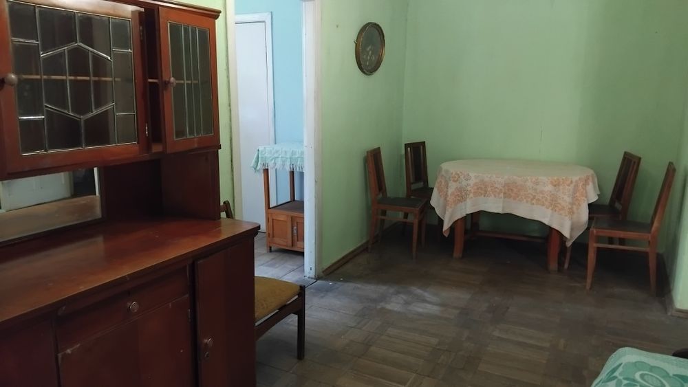 Продам 2-х кімнатну квартиру . Проспект Відрадний 22