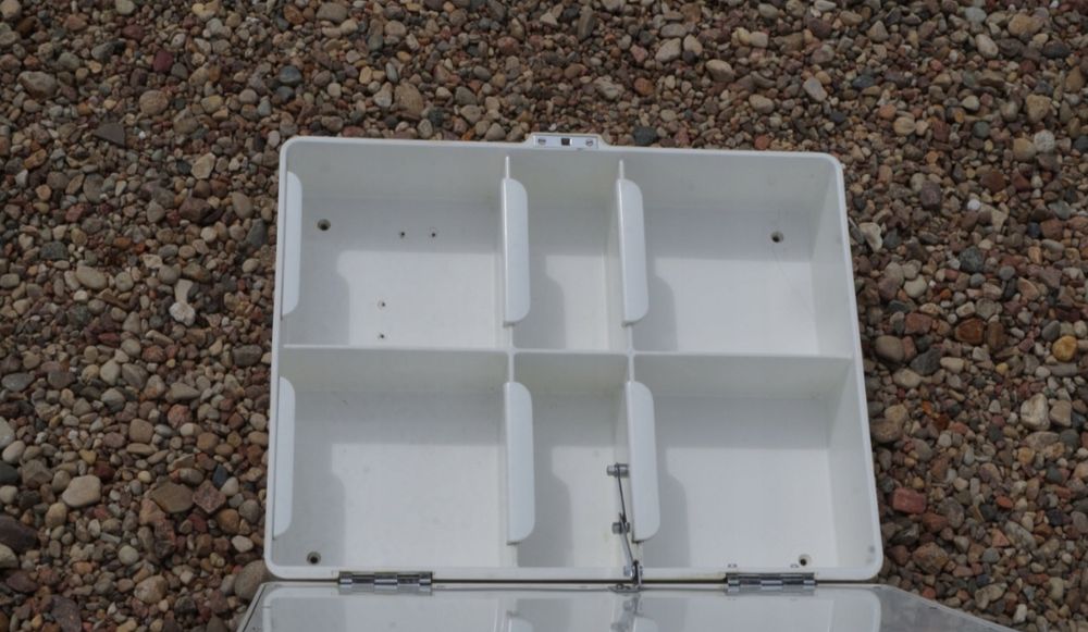 Szafka bakalitowa apteczna