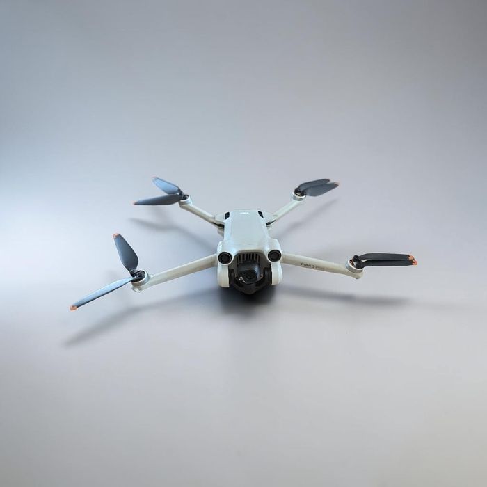 DJI Mini 3 Pro + DJI RC (com ecrã) – Kit Completo | Estado Impecável