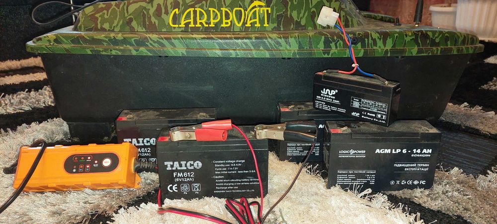 кораблик закормлюючий KARPBOAT DELUXE