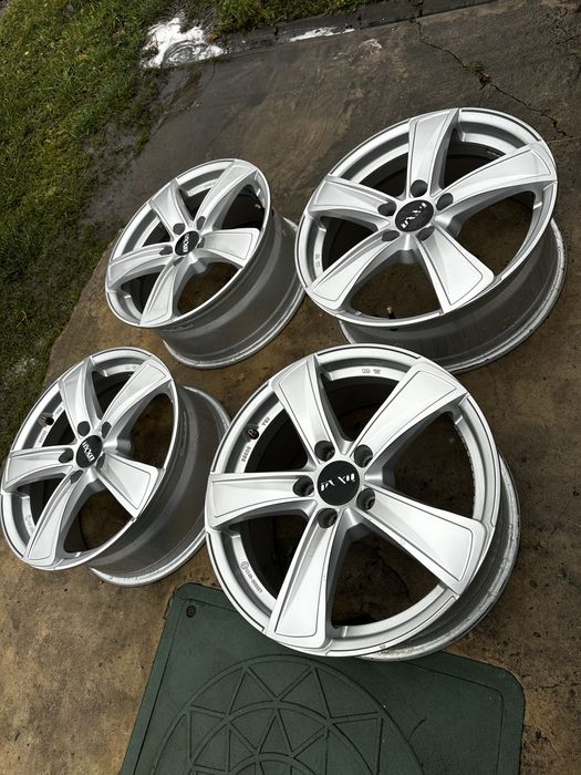 Диски R17 5/112 Volkswagen Golf Passat Audi A4 Octavia