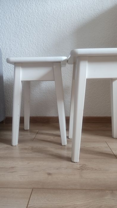 Taborety - dwa stołki kuchenne