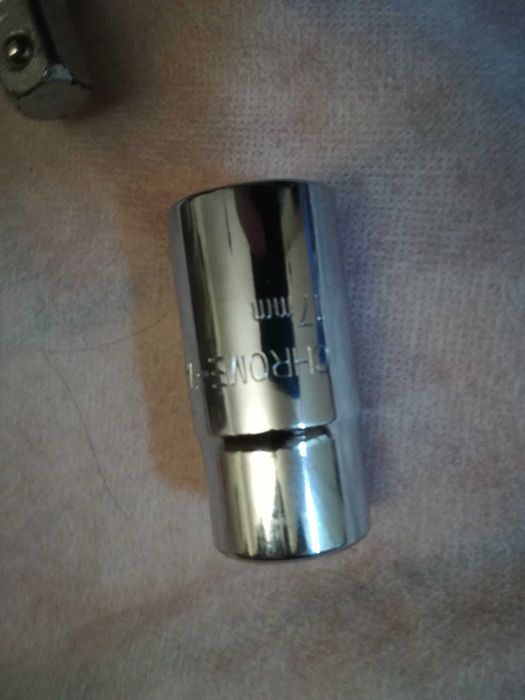 chave de roda extensivel com 2 soquetes 17 a 23 mm