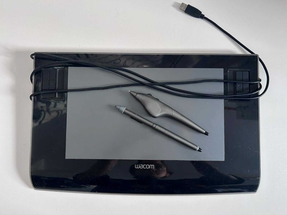 Wacom PTZ-631W Intuos3 Graphics Tablet