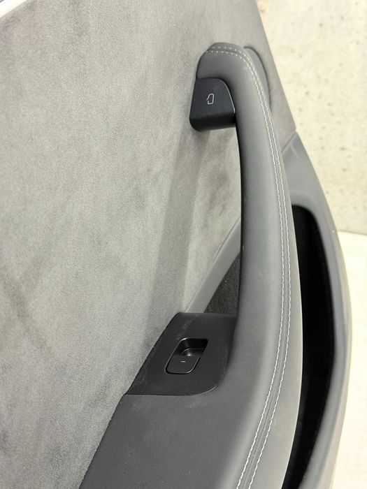 Дверна карта Tesla Model 3 Highland 2024+ обшивка дверей Хайленд