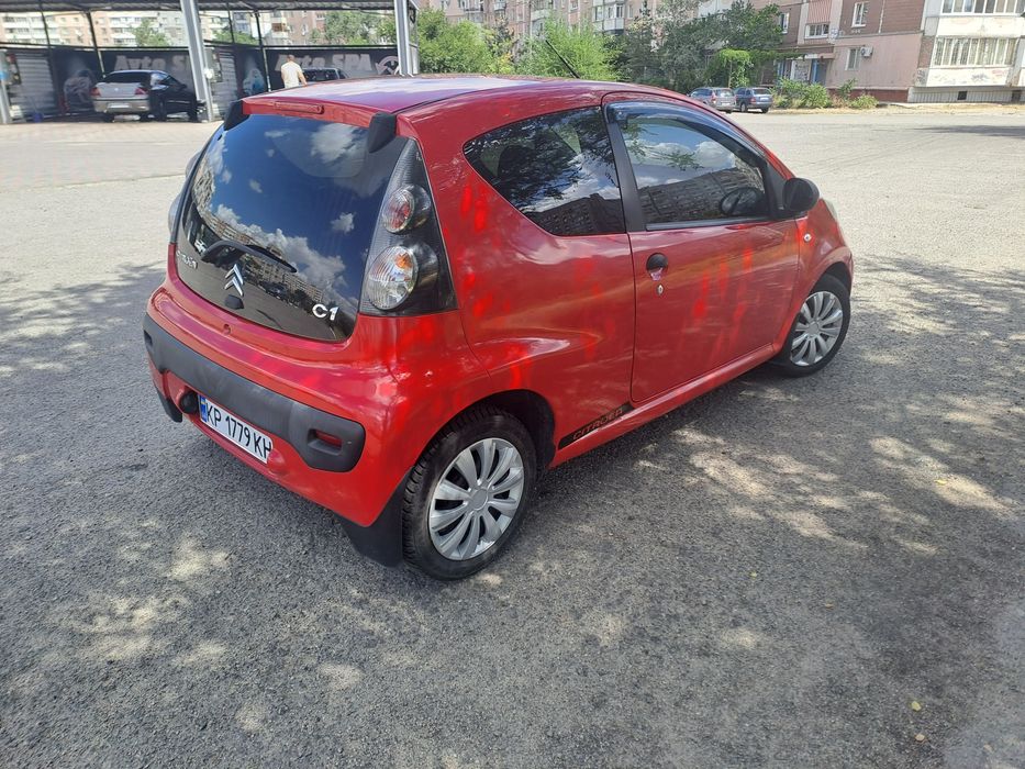 Продам Citroen C1