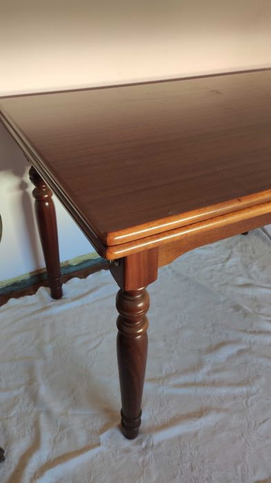 Mesa de Jantar extensível - Madeira Maçica