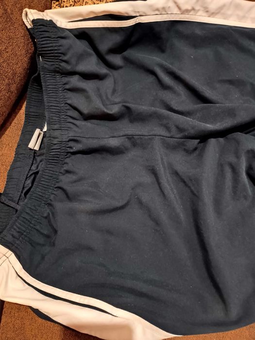 Spodnie  meskie ganatowe Nike XL -32 zł